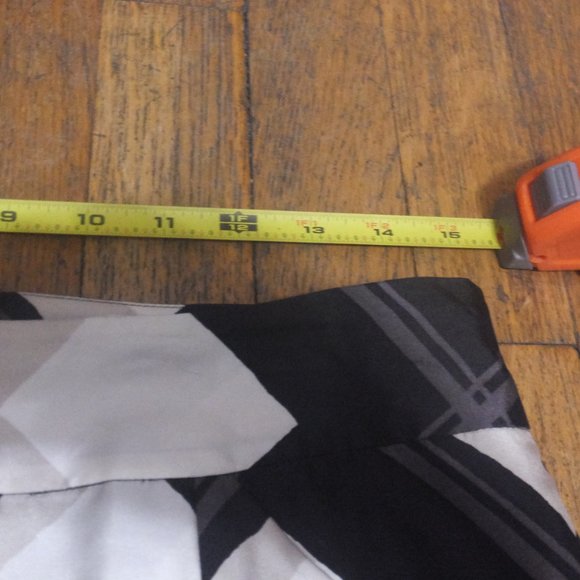 Banana Republic Plaid A-Line Skirt - Picture 5 of 10